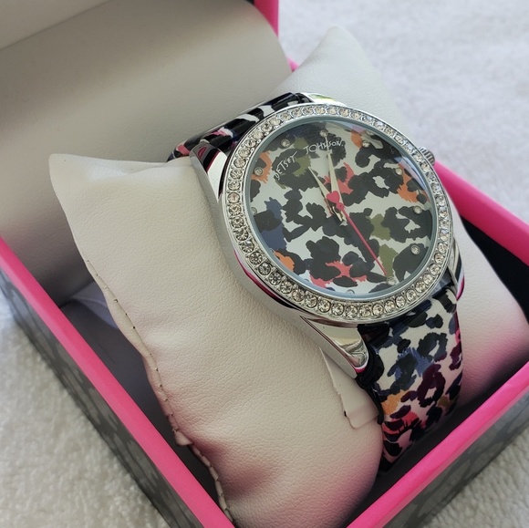 Betsey Johnson Summertime secrets floral watch - Picture 4 of 8